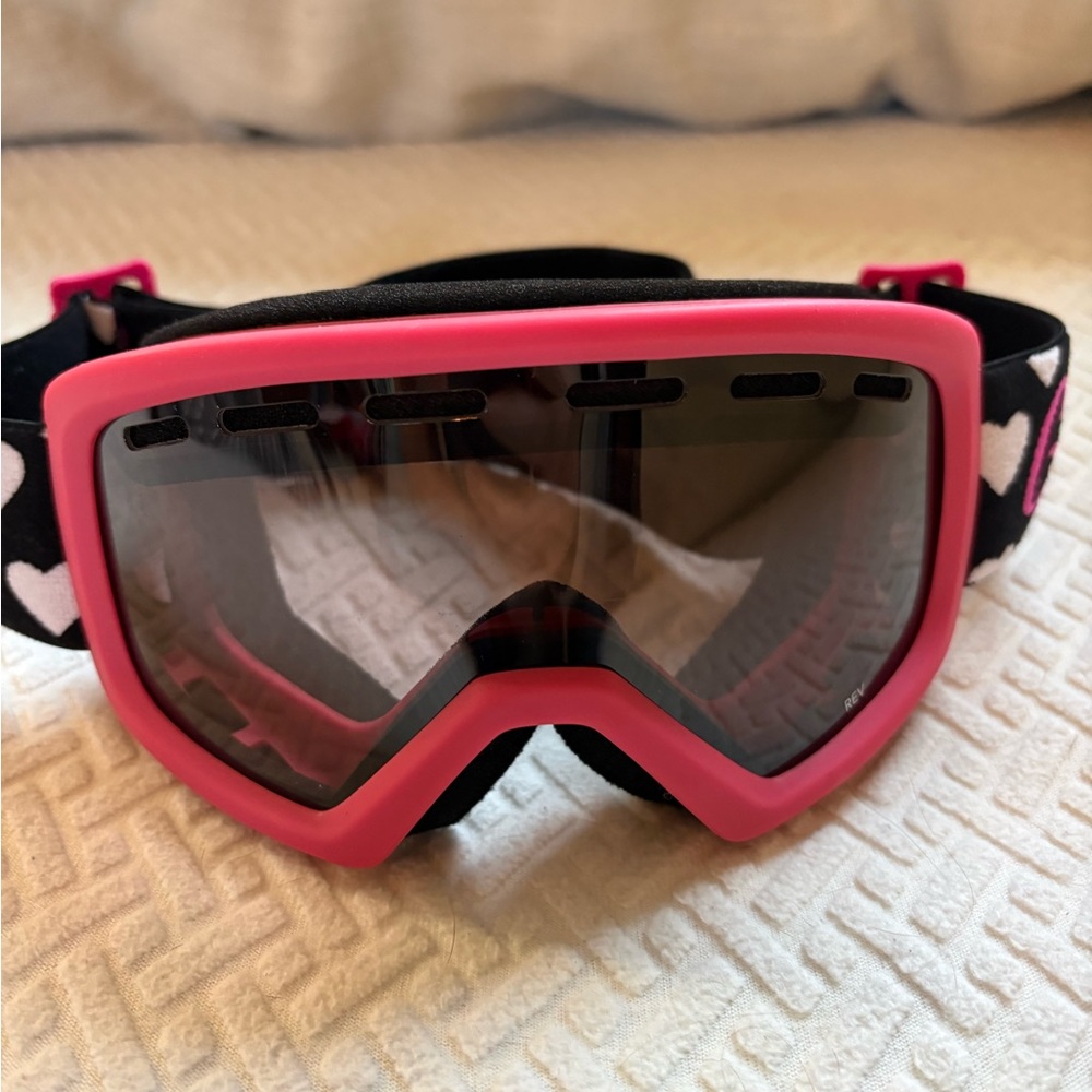 Youth Giro Pink Ski Goggles with Heart Strap